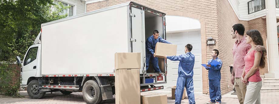 Transport des meubles en camion